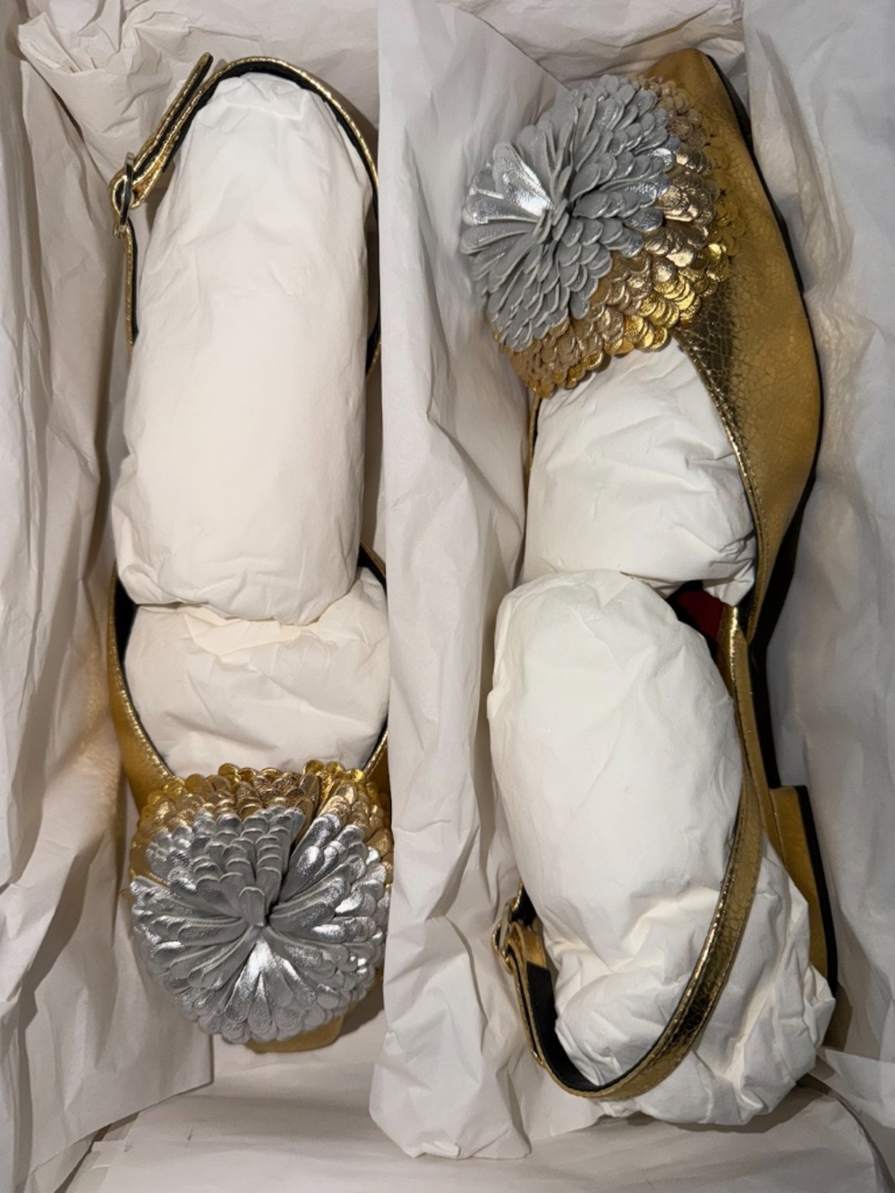Chanel Chrysanthemum Flat Slingbacks - Picture 2 of 6